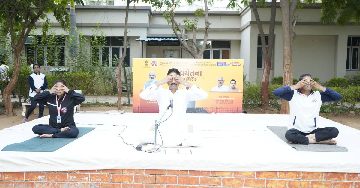 Aerial view of crowd